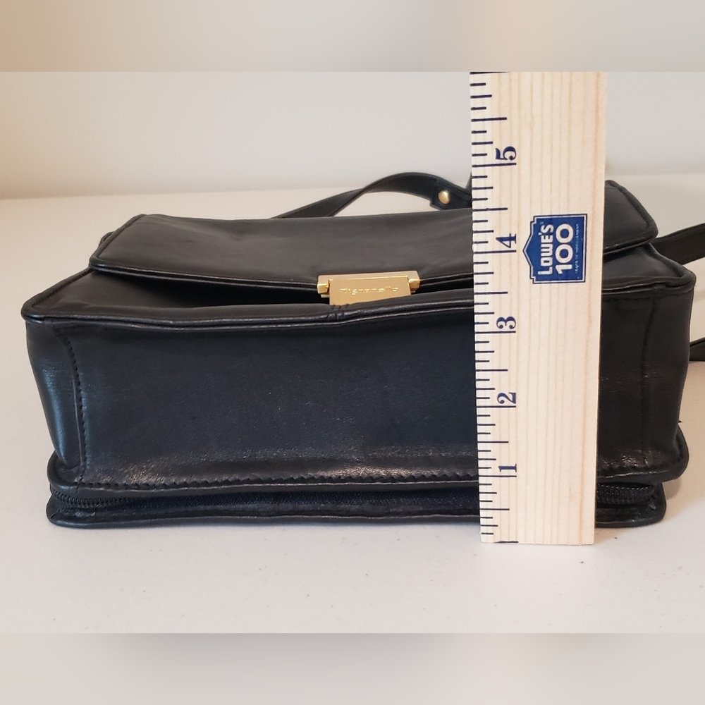 Tignanello Vintage Black Crossbody Organizer Messenger Style Magnetic Cl… - Picture 16 of 16